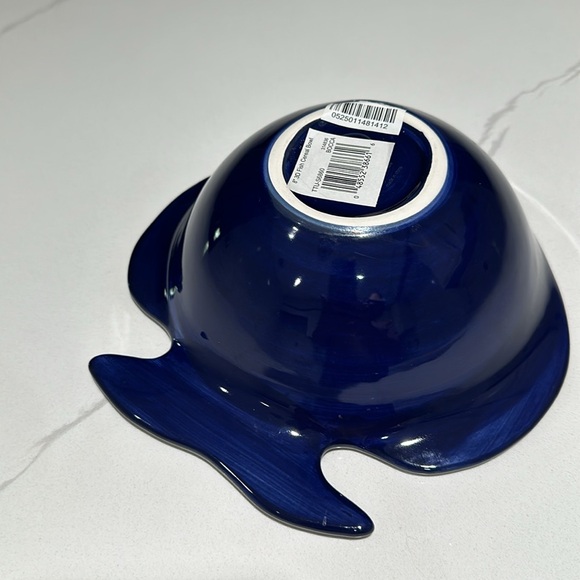 Espana Bocca 8” 3D Fish Cereal Bowl - Picture 8 of 9